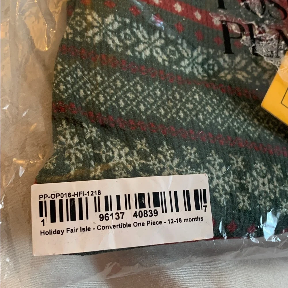 NWT Posh Peanut Holiday Fair Isle Red & Green Holiday Convertible Footie 12-18M